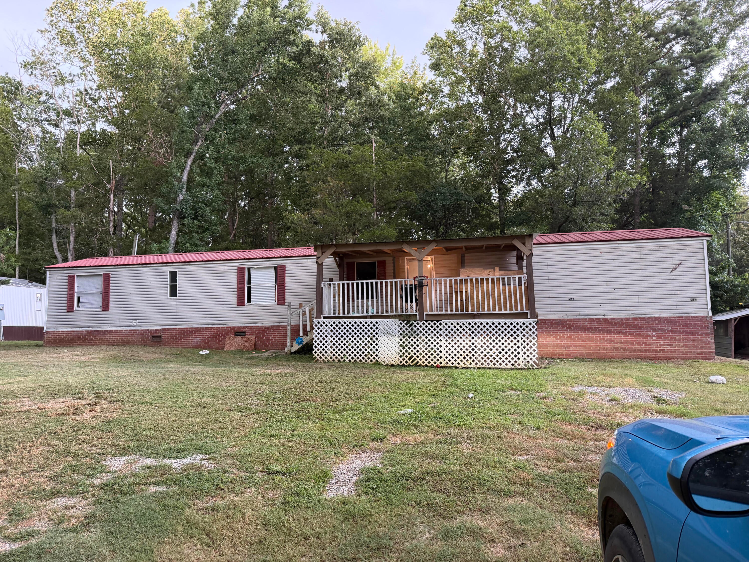 2440 W Veterans Hwy