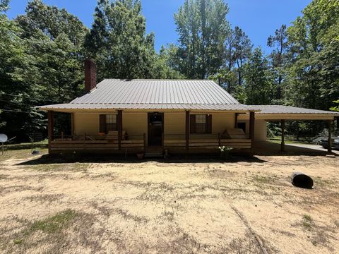 Photo of 152 Fairground Road, Iuka, MS 38852 (MLS # 26-1718)