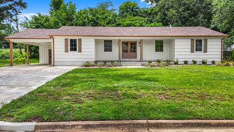 Photo of 1701 Rogers Dr., Tupelo, MS 38804 (MLS # 26-1894)