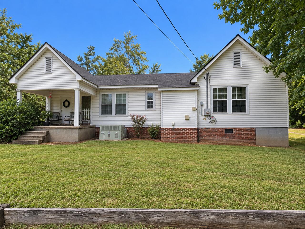 204 W Reynolds St.