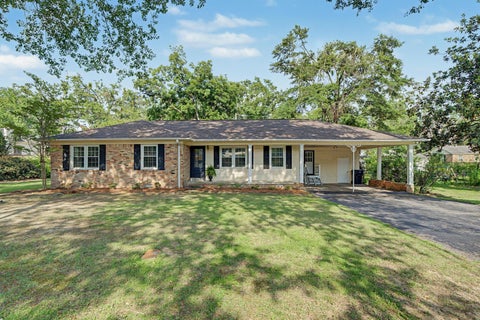 Photo of 1908 Oak Ln., Corinth, MS 38834 (MLS # 26-2329)