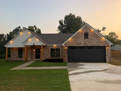 Photo of 105 Huddleston Dr., Ripley, MS 38663 (MLS # 26-3345)
