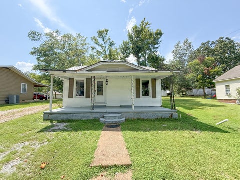 Photo of 403 Sharp St., Corinth, MS 38834 (MLS # 26-2997)