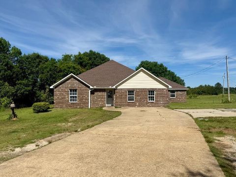 Photo of 1082 CR 833, Guntown, MS 38849 (MLS # 26-1584)