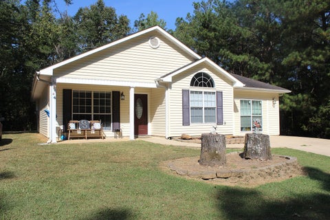 Photo of 303 Walden Dr., Booneville, MS 38829 (MLS # 26-3365)