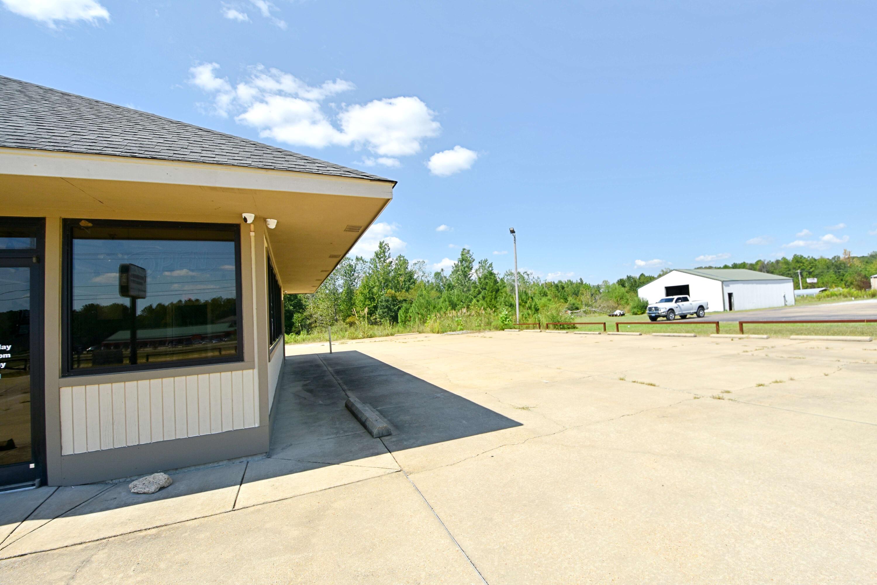 1661 Hwy 45