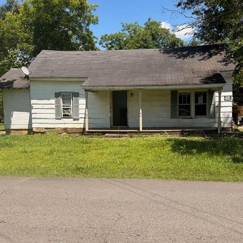 Photo of 517 N College St., Booneville, MS 38829 (MLS # 26-2107)