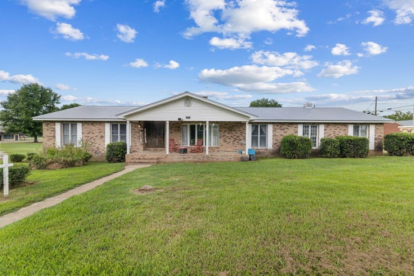 3 MONROE ST, TISHOMINGO, MS 38873 - Image f5e42e6194811c35c3a6ae8d9b3e9c8c/4123485744