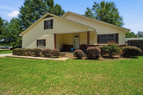 Photo of 116 Old Airport Road, Pontotoc, MS 38863 (MLS # 26-2015)