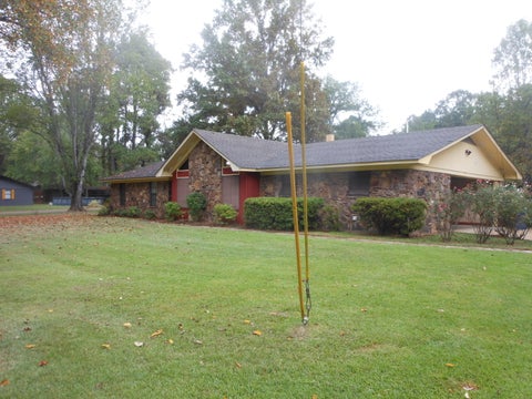 Photo of 174 W 10th St., Pontotoc, MS 38863 (MLS # 26-3388)