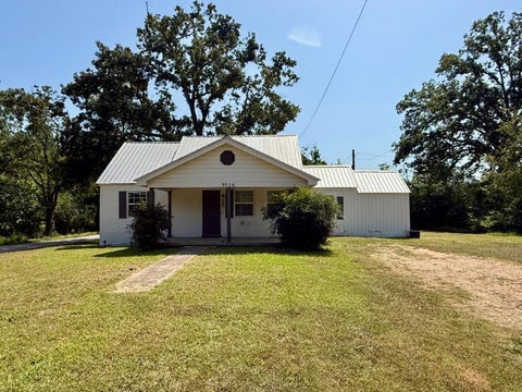 Photo of 9516 Tennessee 22, Michie, TN 38357 (MLS # 26-3051)