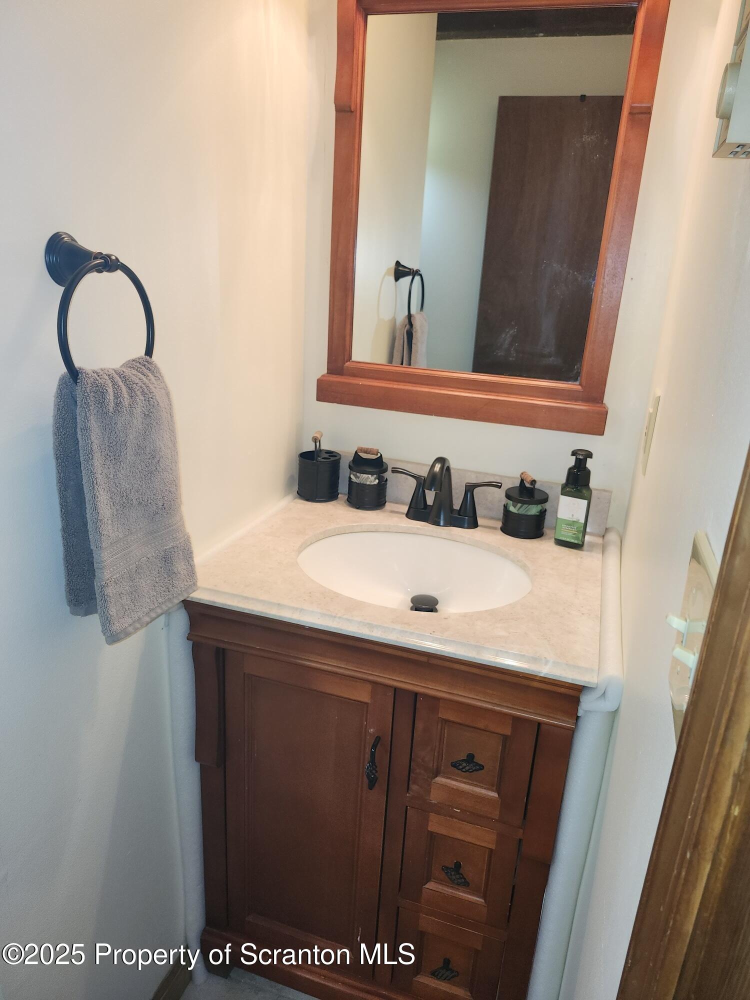 Lake Ariel, Pennsylvania 18436, United States, 2 Bedrooms Bedrooms, ,1 BathroomBathrooms,Residential,Active,114373