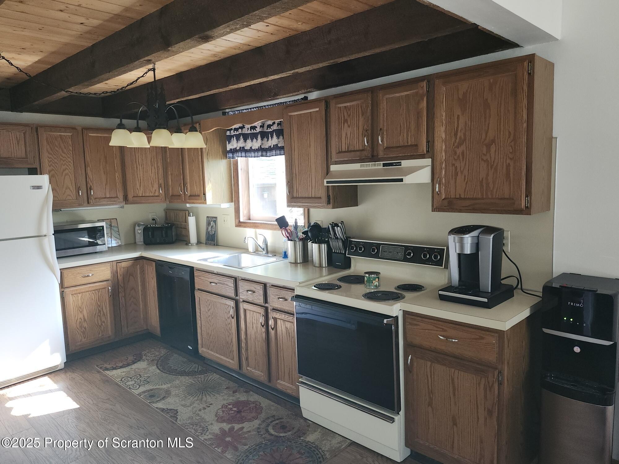 Lake Ariel, Pennsylvania 18436, United States, 2 Bedrooms Bedrooms, ,1 BathroomBathrooms,Residential,Active,114373