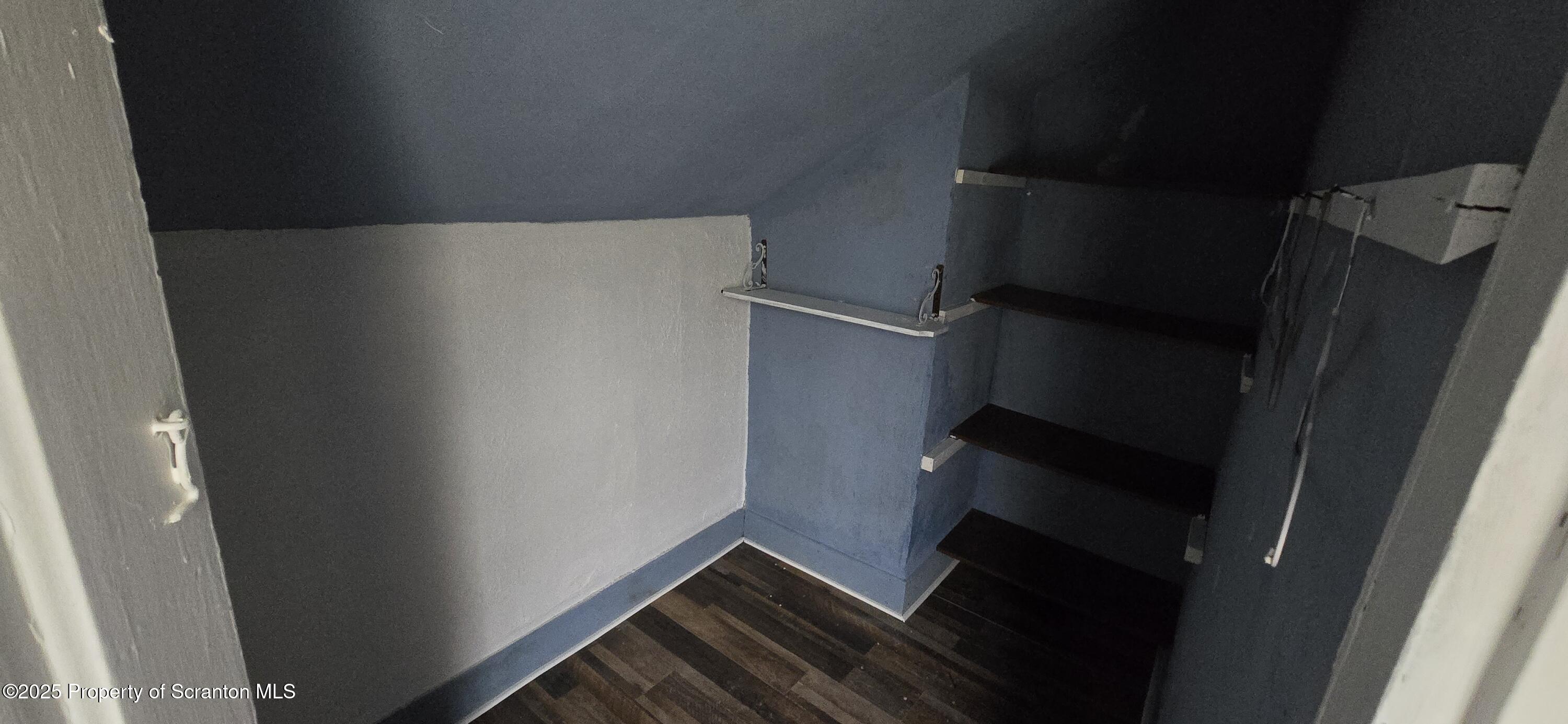 Scranton, Pennsylvania 18504, United States, 6 Bedrooms Bedrooms, ,4 BathroomsBathrooms,Residential,Active,177304