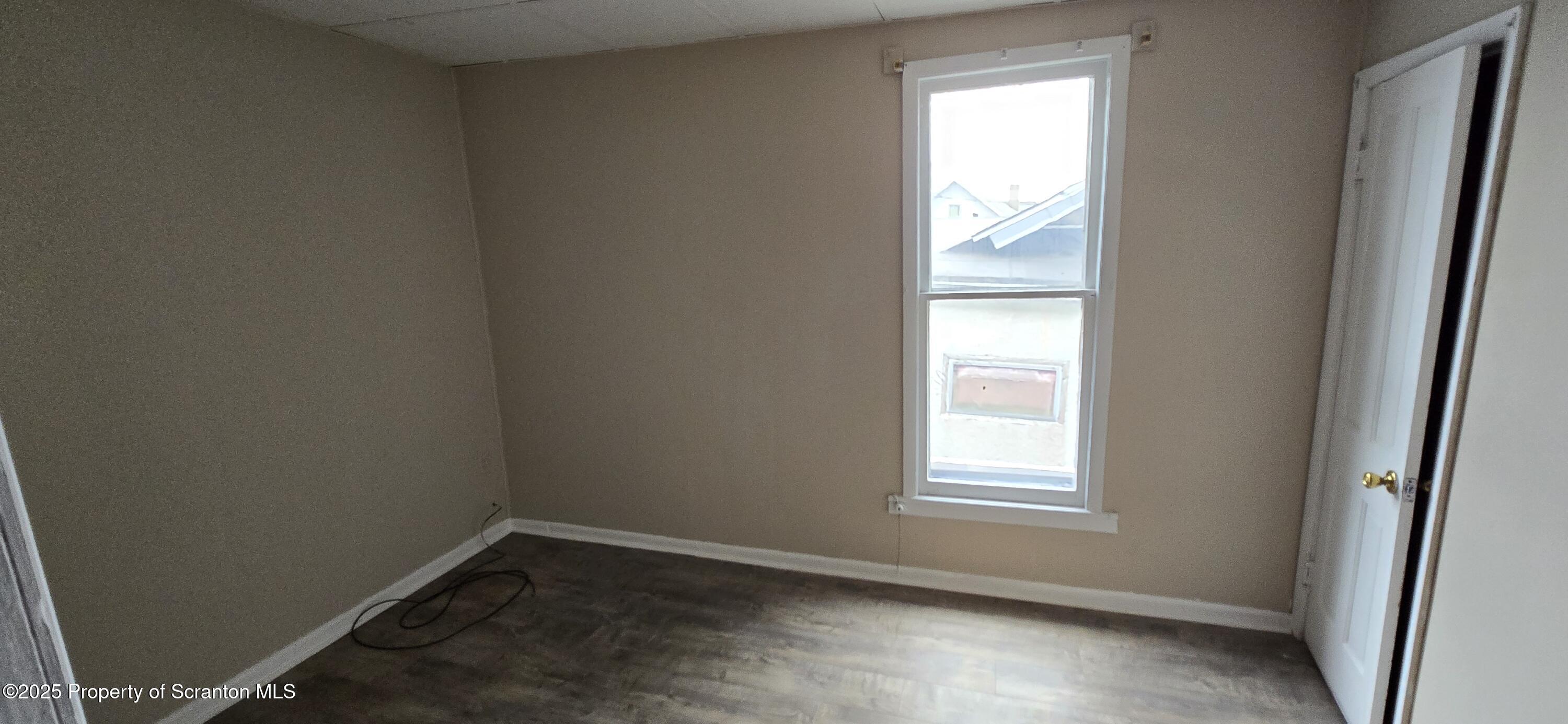 Scranton, Pennsylvania 18504, United States, 6 Bedrooms Bedrooms, ,4 BathroomsBathrooms,Residential,Active,177304