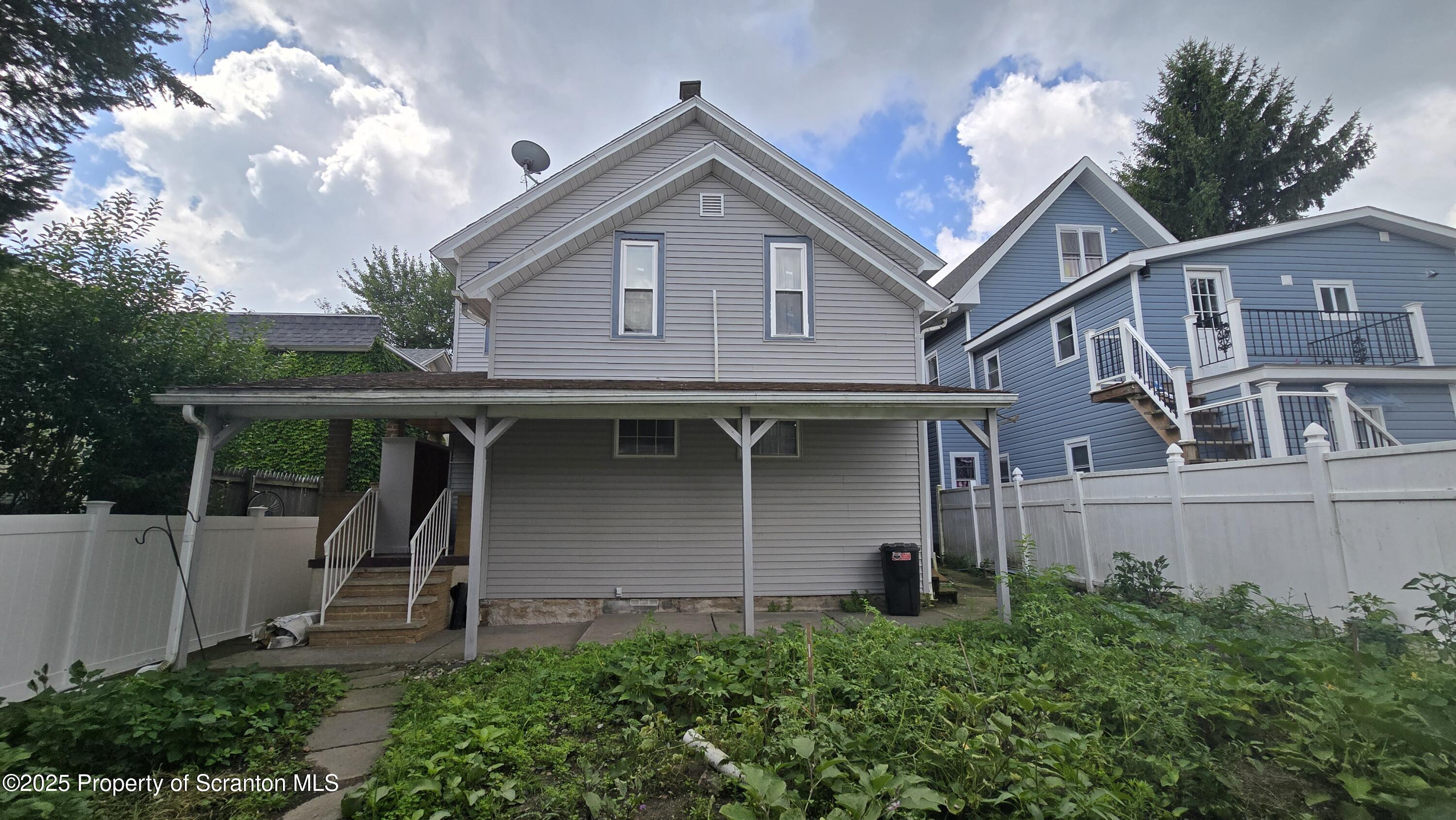 Scranton, Pennsylvania 18504, United States, 6 Bedrooms Bedrooms, ,4 BathroomsBathrooms,Residential,Active,177304