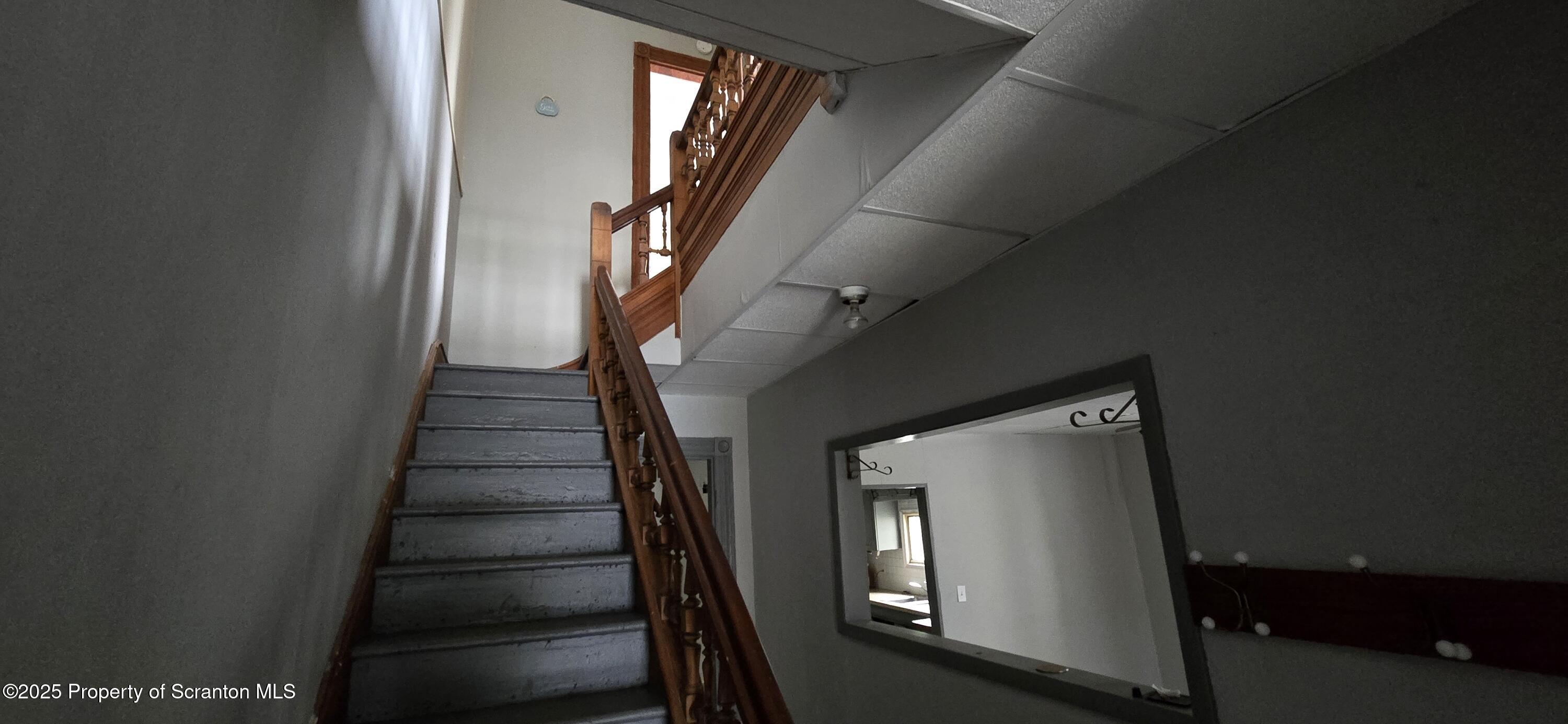 Scranton, Pennsylvania 18504, United States, 6 Bedrooms Bedrooms, ,4 BathroomsBathrooms,Residential,Active,177304