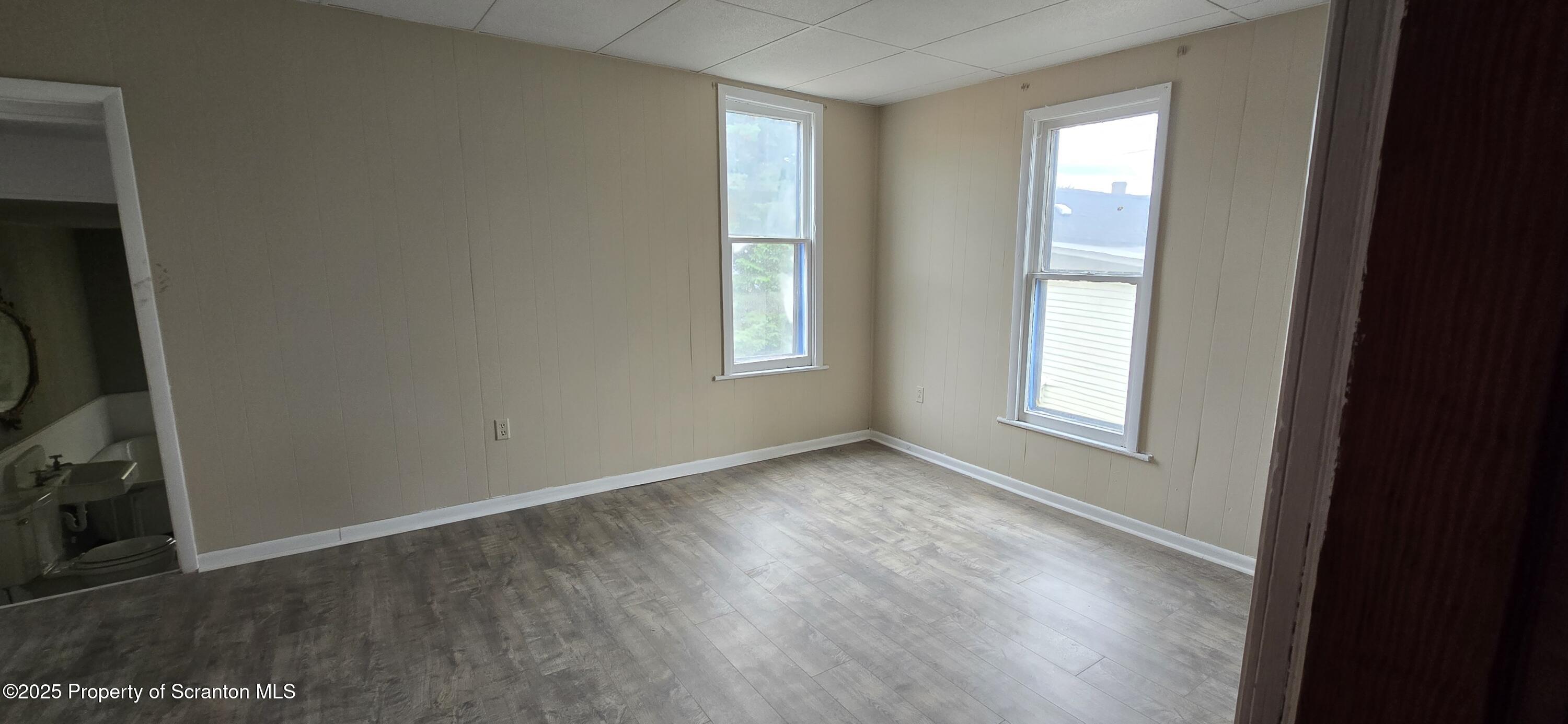 Scranton, Pennsylvania 18504, United States, 6 Bedrooms Bedrooms, ,4 BathroomsBathrooms,Residential,Active,177304