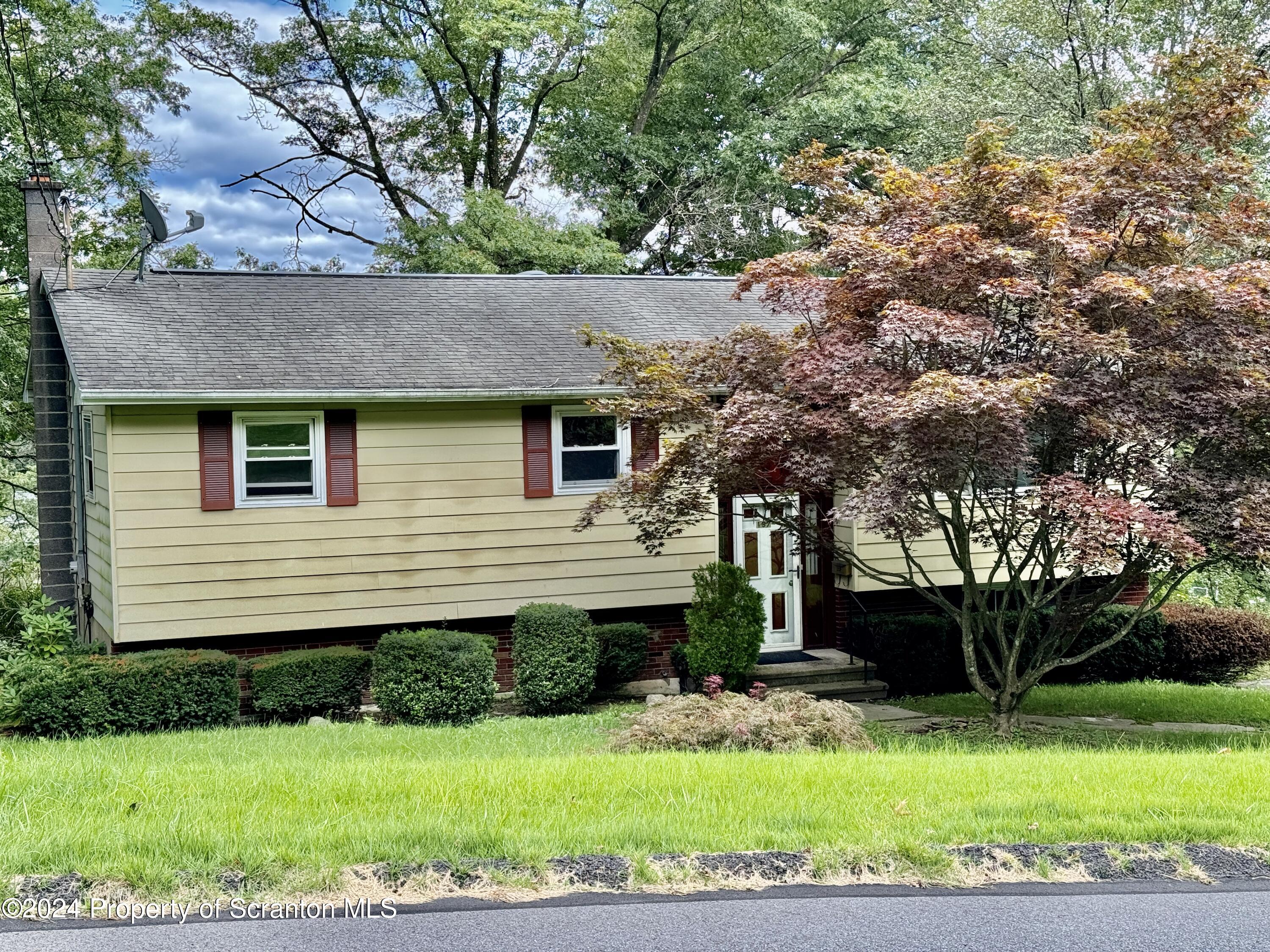 View Archbald, PA 18403 house