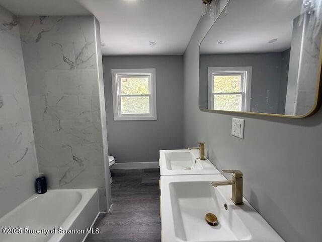 Clifford Twp, Pennsylvania 18421, United States, 4 Bedrooms Bedrooms, ,3 BathroomsBathrooms,Residential,Active,196835