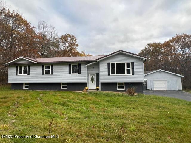 Clifford Twp, Pennsylvania 18421, United States, 4 Bedrooms Bedrooms, ,3 BathroomsBathrooms,Residential,Active,196835