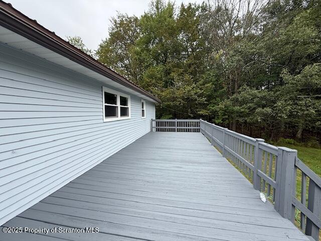 Clifford Twp, Pennsylvania 18421, United States, 4 Bedrooms Bedrooms, ,3 BathroomsBathrooms,Residential,Active,196835