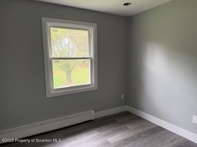 Clifford Twp, Pennsylvania 18421, United States, 4 Bedrooms Bedrooms, ,3 BathroomsBathrooms,Residential,Active,196835