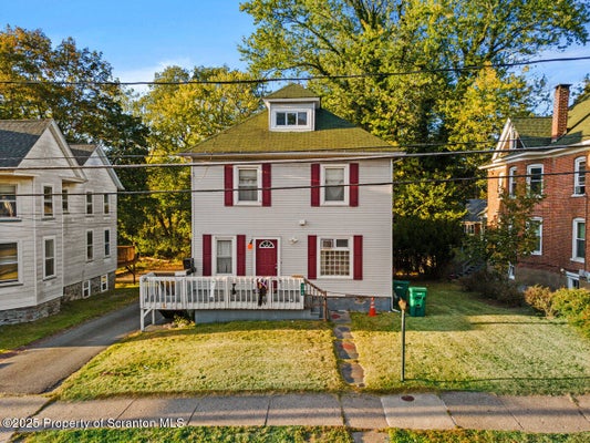 120 RIDGEWAY ST, EAST STROUDSBURG, PA 18301 - Image 1ecebab8ffddf5f7db14f36f6fbba57f/2067663588
