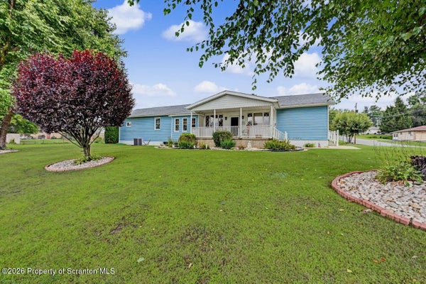512 CENTER ST, DURYEA, PA 18642 - Image 228f50f2b2b54dfd903e63792bb0e385/2859754271