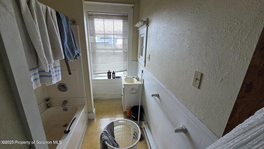 Plymouth, Pennsylvania 18651, United States, 10 Bedrooms Bedrooms, ,7 BathroomsBathrooms,Residential,Active,197499