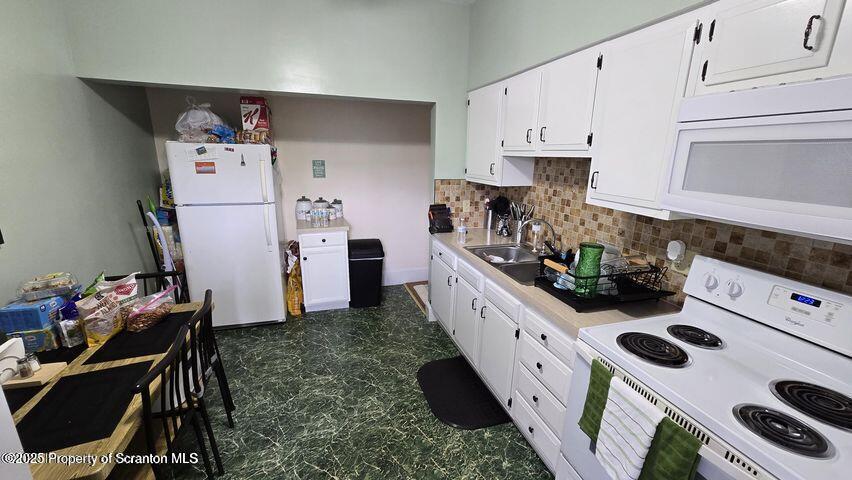 Plymouth, Pennsylvania 18651, United States, 10 Bedrooms Bedrooms, ,7 BathroomsBathrooms,Residential,Active,197499