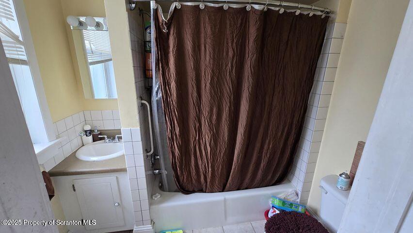 Plymouth, Pennsylvania 18651, United States, 10 Bedrooms Bedrooms, ,7 BathroomsBathrooms,Residential,Active,197499