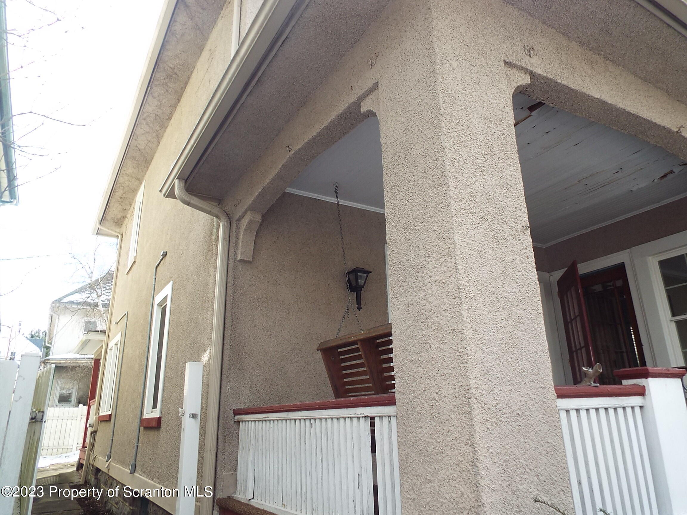 Scranton, Pennsylvania 18510, United States, 3 Bedrooms Bedrooms, ,2 BathroomsBathrooms,Residential,Pending,73332