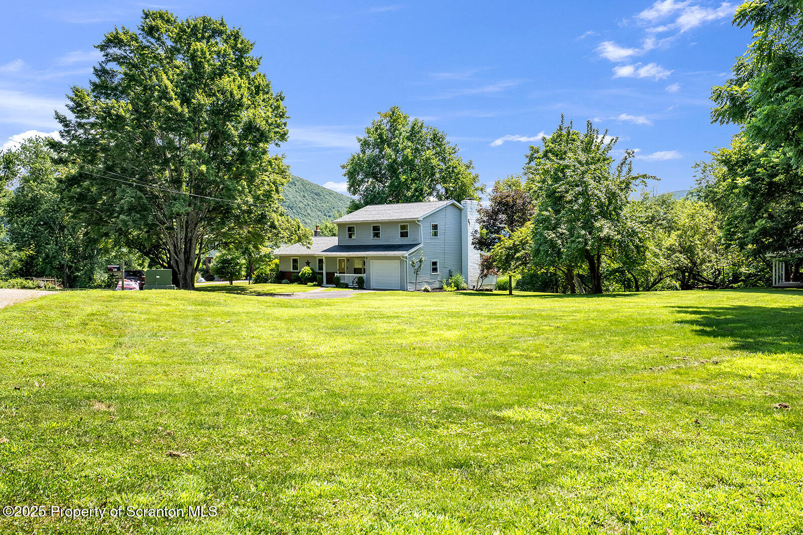 Tunkhannock, Pennsylvania 18657, United States, 4 Bedrooms Bedrooms, ,3 BathroomsBathrooms,Residential,Active,185156