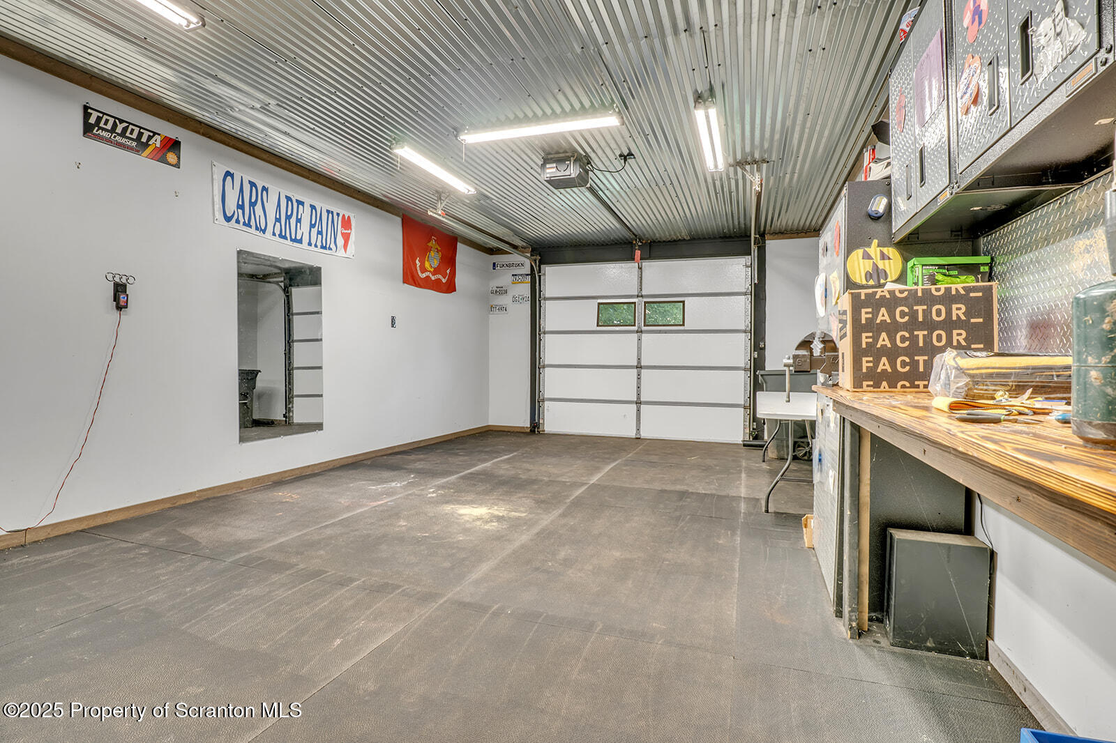 Tunkhannock, Pennsylvania 18657, United States, 4 Bedrooms Bedrooms, ,3 BathroomsBathrooms,Residential,Active,185156