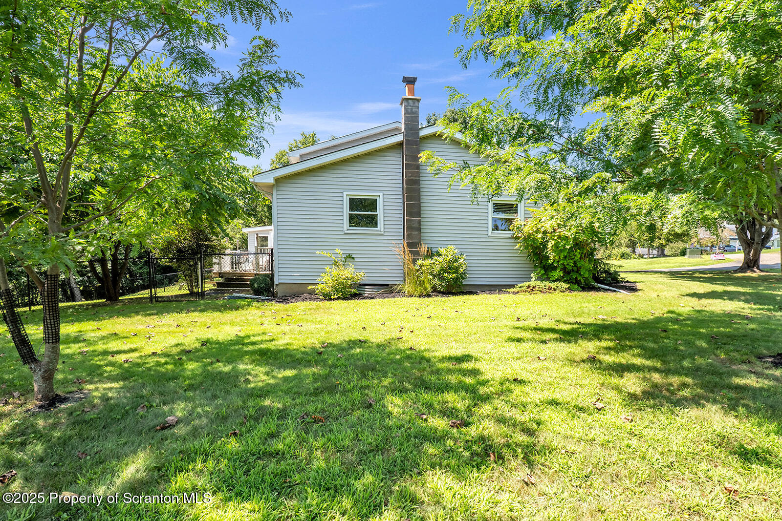 Tunkhannock, Pennsylvania 18657, United States, 4 Bedrooms Bedrooms, ,3 BathroomsBathrooms,Residential,Active,185156
