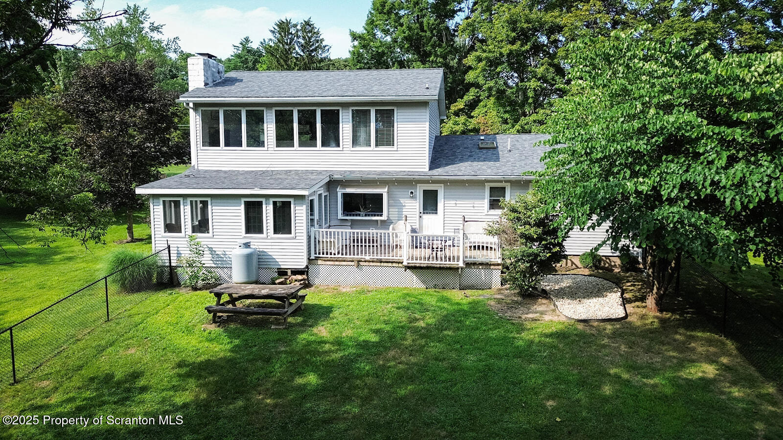 Tunkhannock, Pennsylvania 18657, United States, 4 Bedrooms Bedrooms, ,3 BathroomsBathrooms,Residential,Active,185156