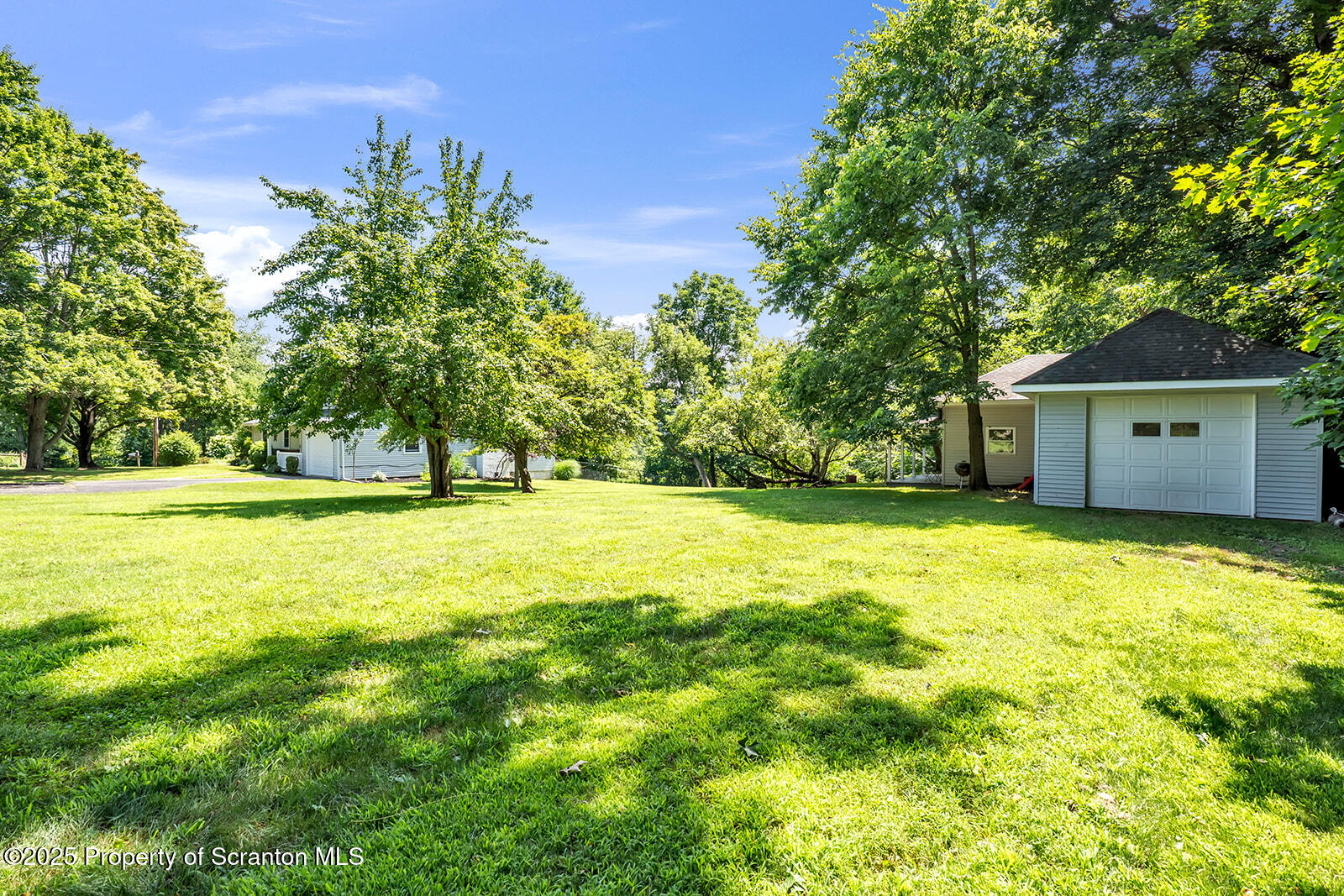 Tunkhannock, Pennsylvania 18657, United States, 4 Bedrooms Bedrooms, ,3 BathroomsBathrooms,Residential,Active,185156