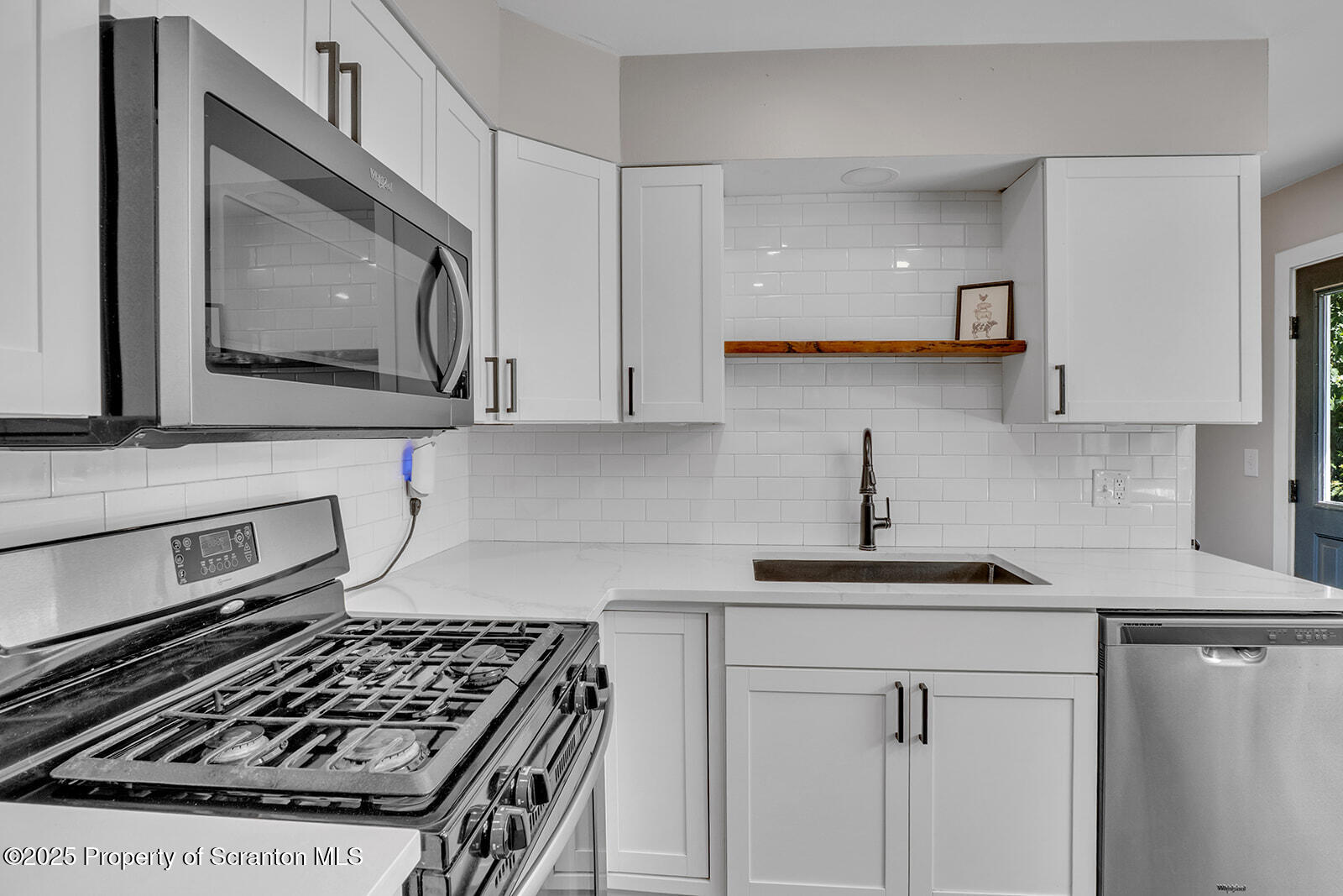 Tunkhannock, Pennsylvania 18657, United States, 4 Bedrooms Bedrooms, ,3 BathroomsBathrooms,Residential,Active,185156