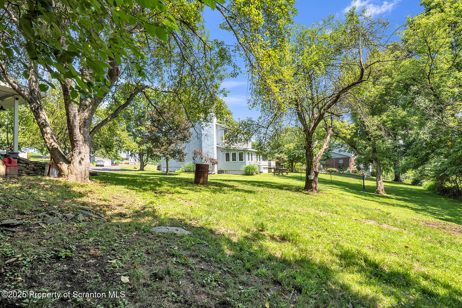Tunkhannock, Pennsylvania 18657, United States, 4 Bedrooms Bedrooms, ,3 BathroomsBathrooms,Residential,Active,185156