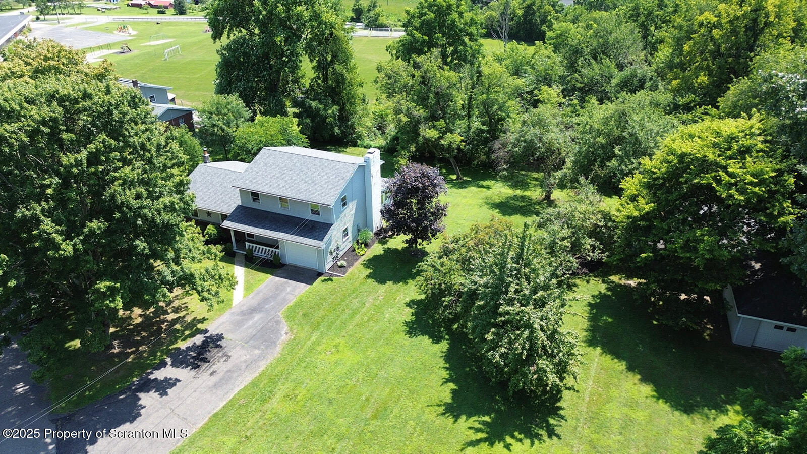 Tunkhannock, Pennsylvania 18657, United States, 4 Bedrooms Bedrooms, ,3 BathroomsBathrooms,Residential,Active,185156