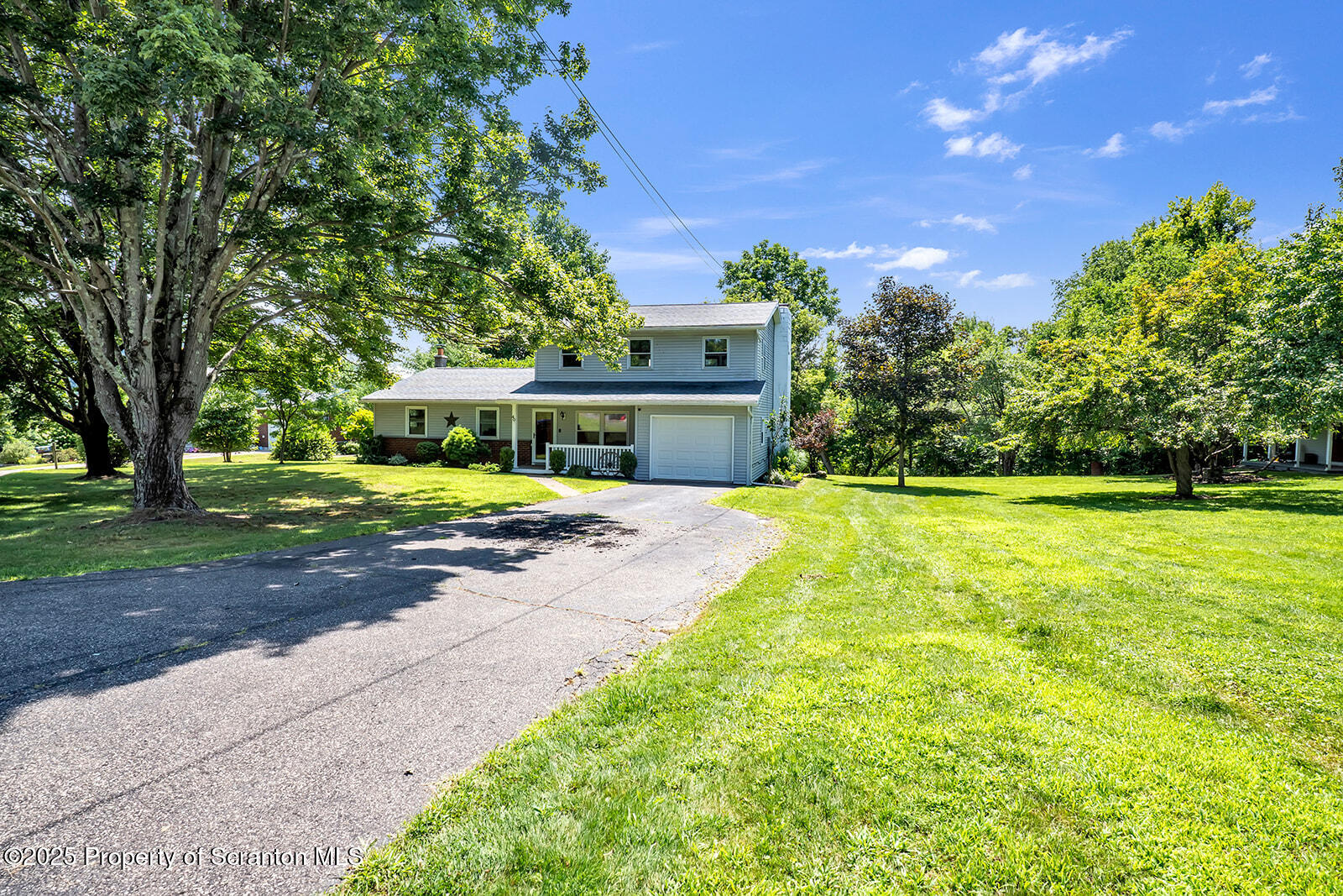 Tunkhannock, Pennsylvania 18657, United States, 4 Bedrooms Bedrooms, ,3 BathroomsBathrooms,Residential,Active,185156