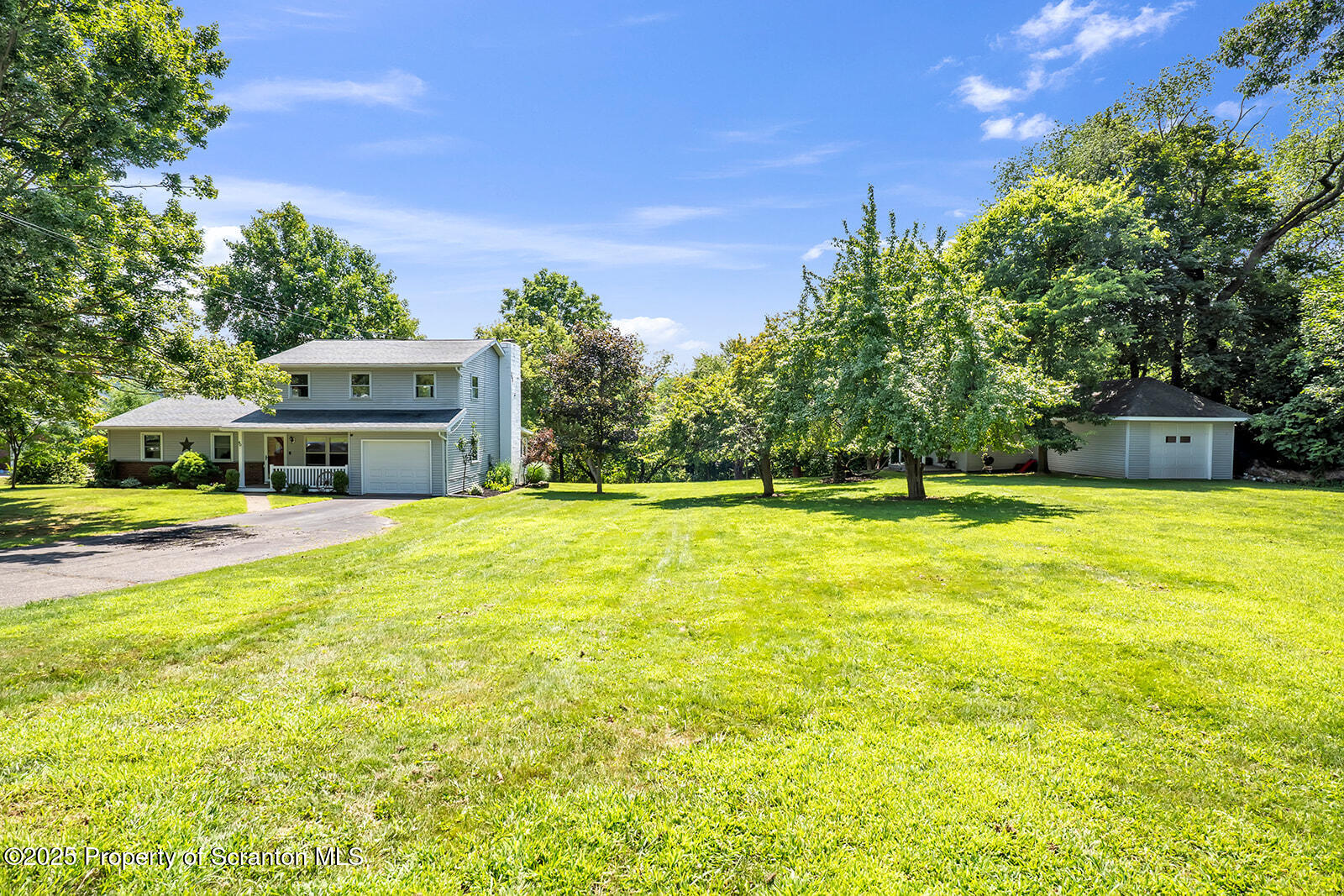 Tunkhannock, Pennsylvania 18657, United States, 4 Bedrooms Bedrooms, ,3 BathroomsBathrooms,Residential,Active,185156