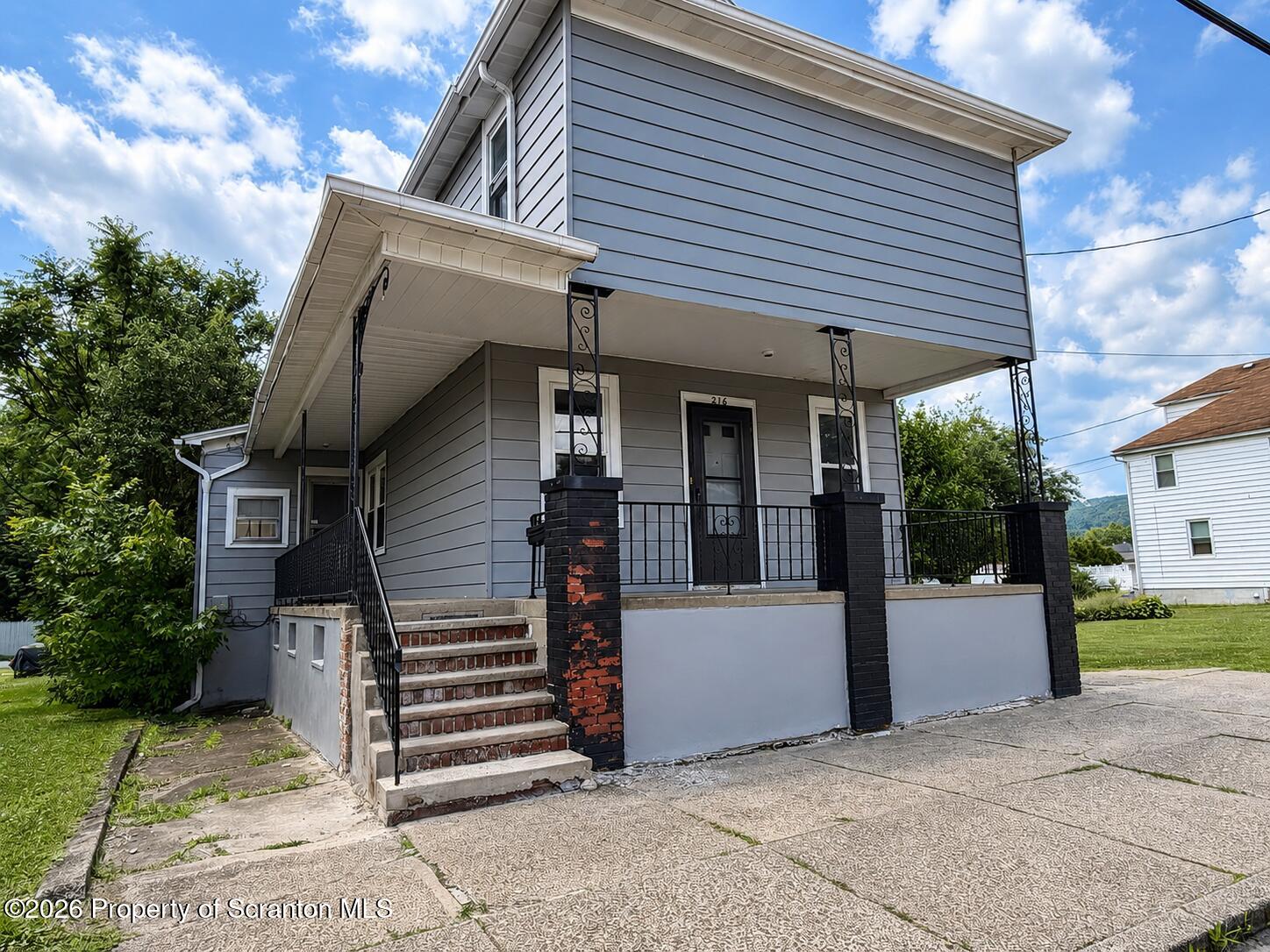 Photo 1 of 25 — 216 Vine Street, Old Forge, PA 18518