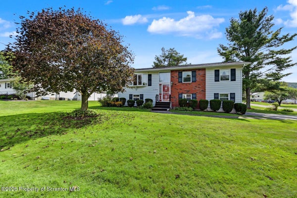 900 OAKWOOD DR, SOUTH ABINGTON TOWNSHIP, PA 18411 - Image 36e6fe1dd74ac06b92183b15a67fdcb7/3883078618