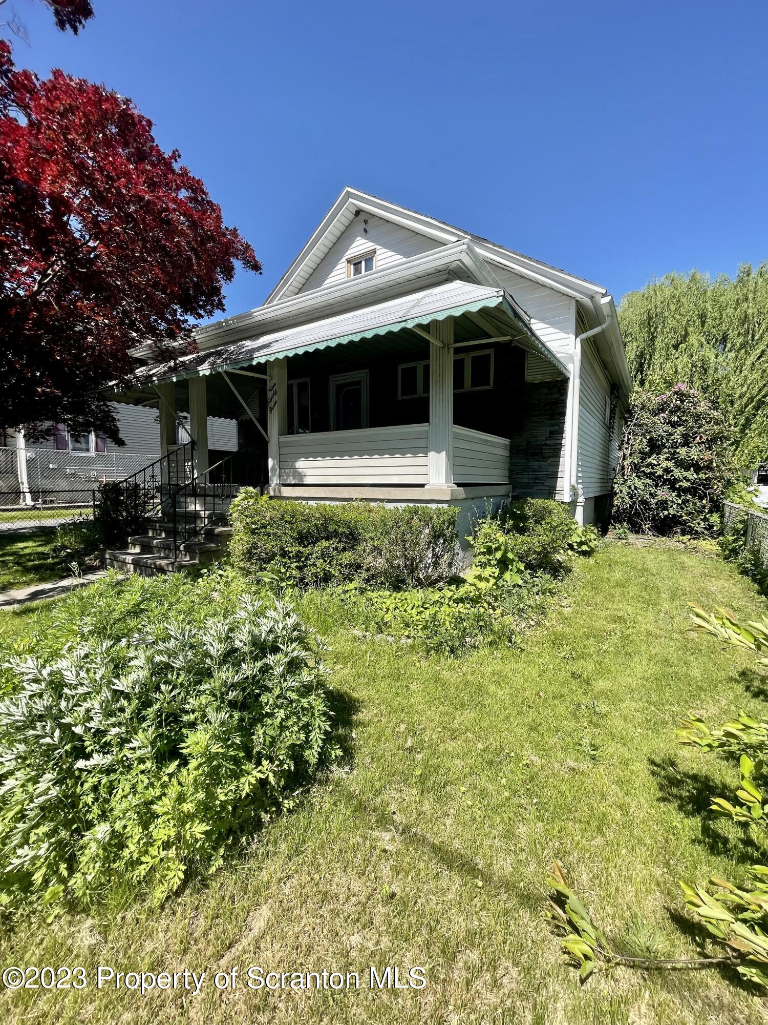 Photo 1 of 22 — 993 N Sumner Avenue, Scranton, PA 18504
