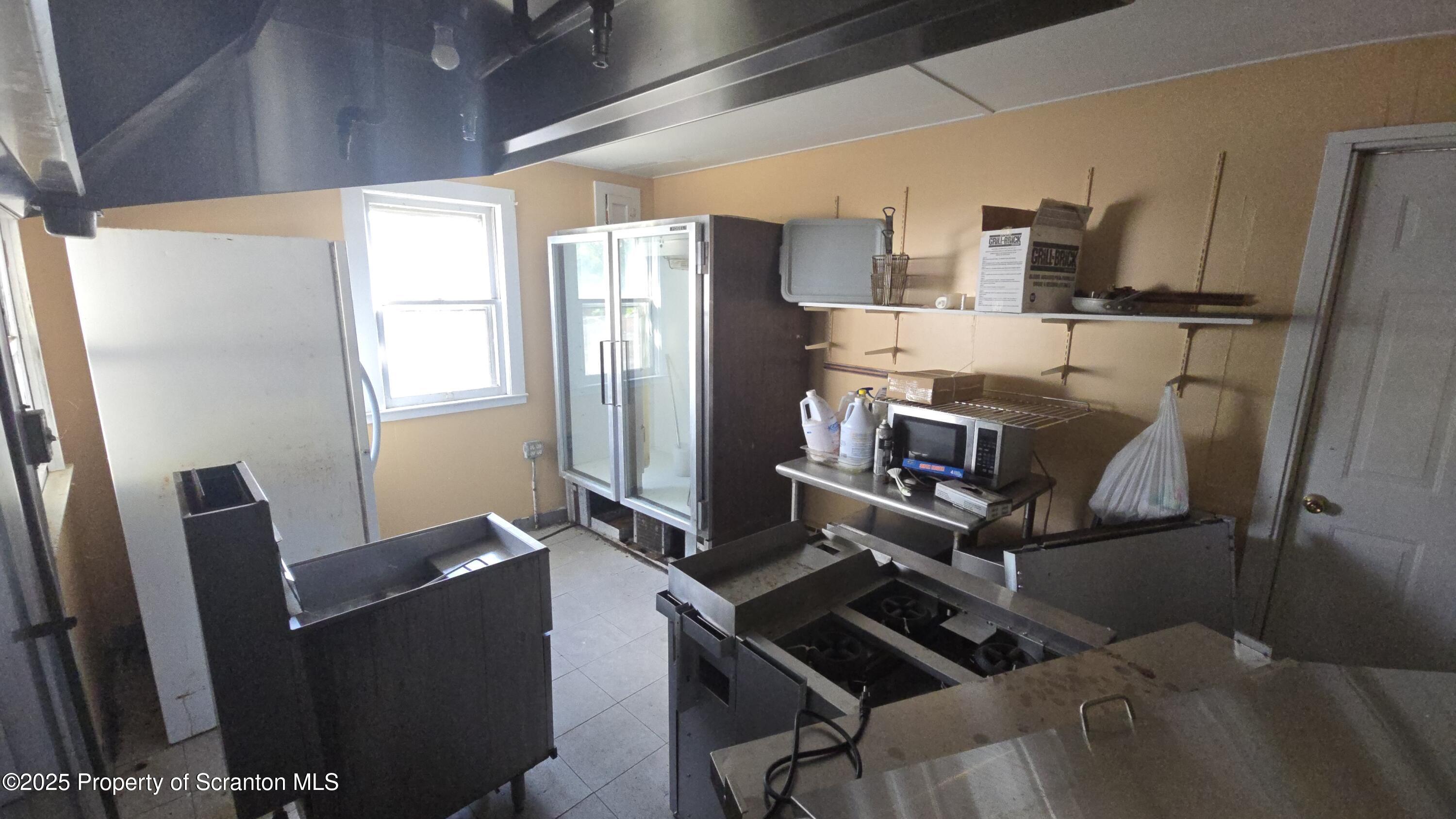 Mountaintop, Pennsylvania 18707, United States, ,Commercial,Active,2510