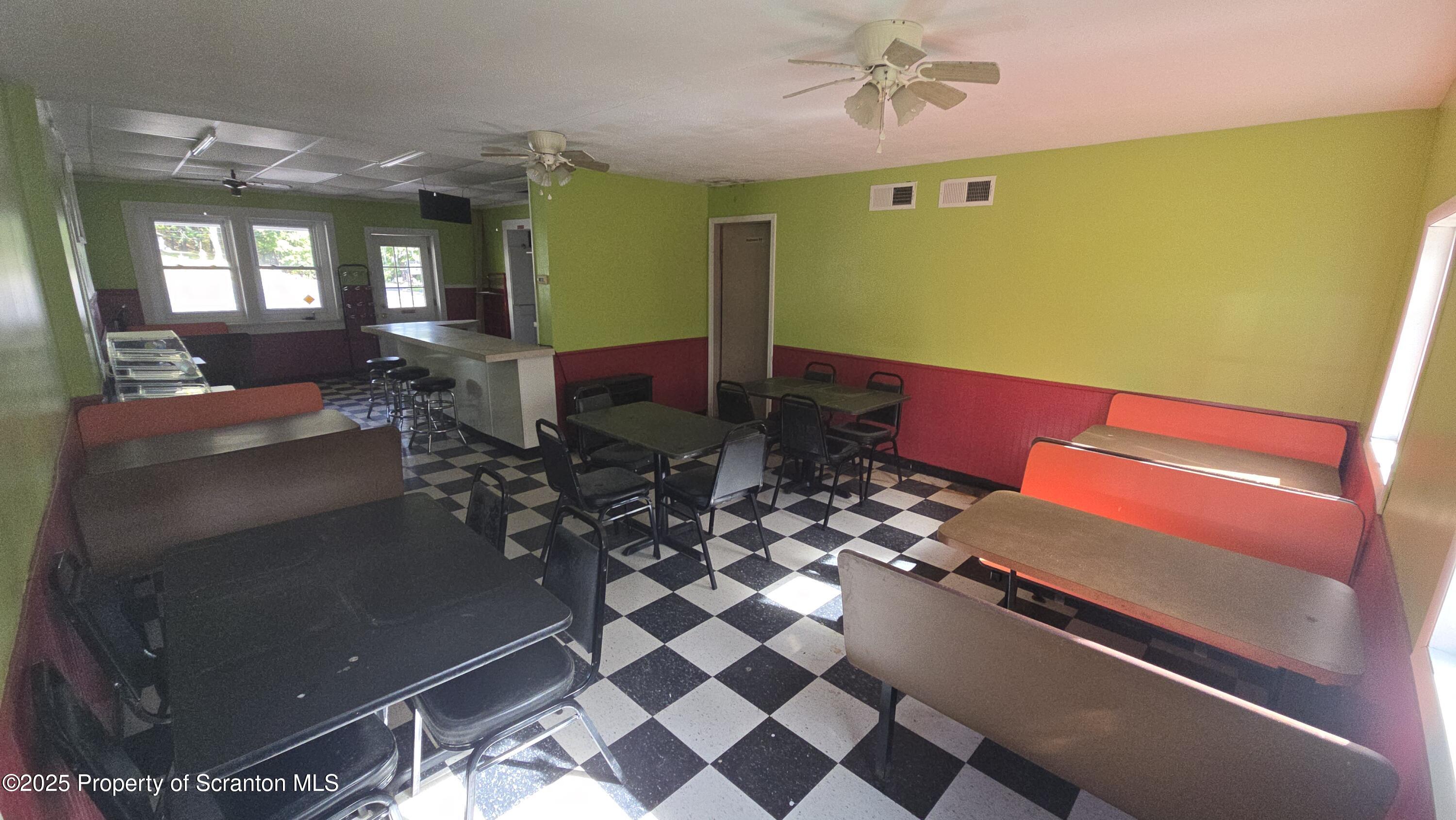 Mountaintop, Pennsylvania 18707, United States, ,Commercial,Active,2510