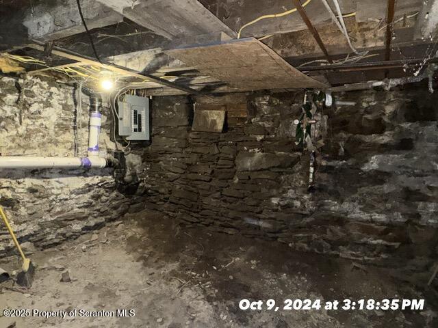 Scranton, Pennsylvania 18509, United States, 3 Bedrooms Bedrooms, ,2 BathroomsBathrooms,Residential,Active,142809