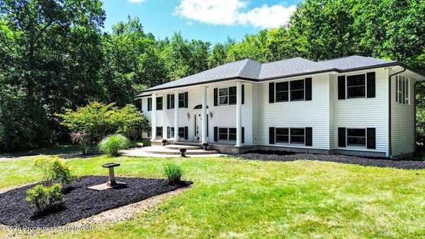 155 VALLEY VIEW DR, FACTORYVILLE, PA 18419 - Image 554e9eccf60f4e4d876c9cd37030936f/2545538651